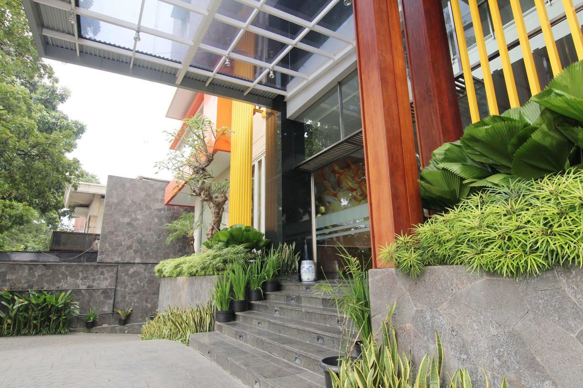 Zen Premium Near Rumah Mode Bandung Exterior foto